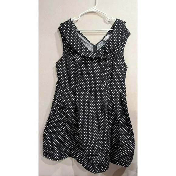 Women's sleeveless double breasted style black & white polka dot dress Size 4X - Picture 1 of 8